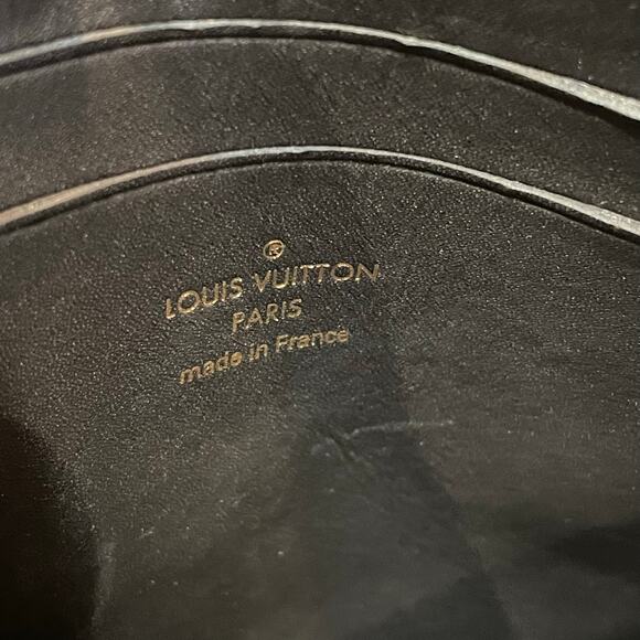 2019 Louis Vuitton New Wave Zipped Pochette Wristlet Black Calfskin Leather - Picture 13 of 13